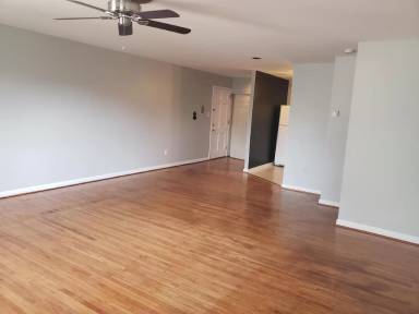 Main picture of College Court