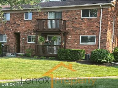 Main picture of 42536 Woodward Ave