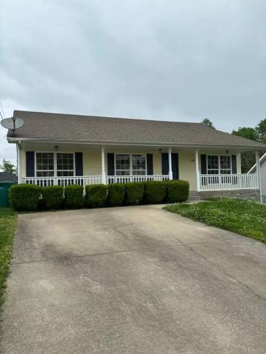 Main picture of 2863 Rome Ln