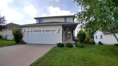 Main picture of 2296 Pleasantview Dr