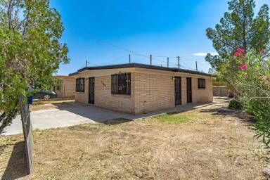 Main picture of 8866 Roseway Dr