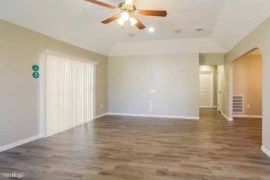 Main picture of 10805 Clear Fork Dr