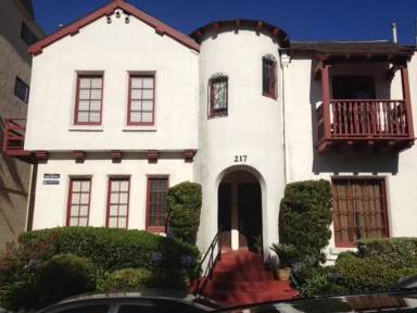 Main picture of 217 Grand Ave