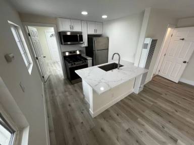 Main picture of 525 S Freeman St