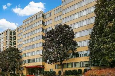 Main picture of 1711 Massachusetts Ave NW