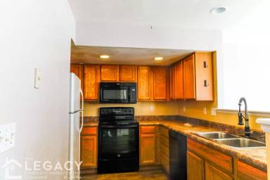 Main picture of 3457 Applegate Dr