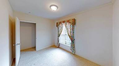 Main picture of 5942 Brook Fls