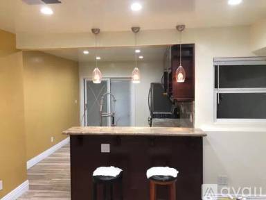 Main picture of 1731 Palou Ave