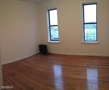 Main picture of 285 Hawthorne St