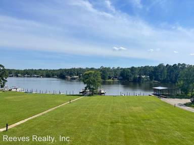 Main picture of 311 Riverbend Dr