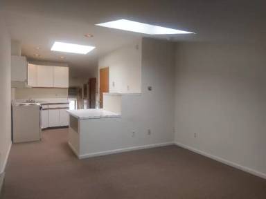 Main picture of 83 Main St