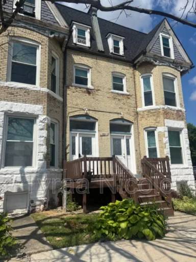 Main picture of 5853 3rd St