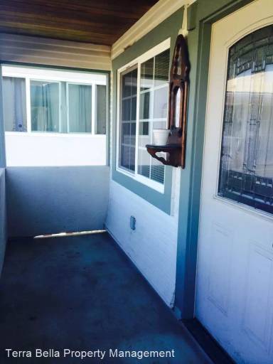 Main picture of 1015 Roswell Ave