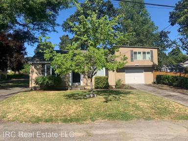 Main picture of 17608 SE Cook St