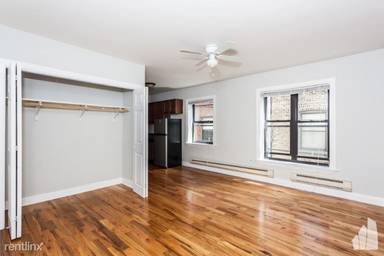 Main picture of 815-23 W Cornelia Ave