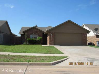 Main picture of 4402 SW Hickory Ln