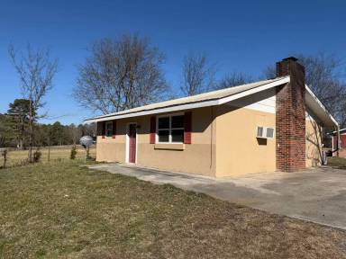 Main picture of 2913 Ladd Springs Rd SE