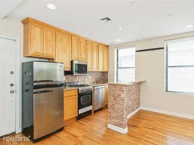 Main picture of 77 Crescent Ave