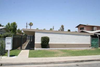 Main picture of 200 Truxtun Ave