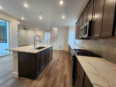 Main picture of 1751 N Cottonwood Rd