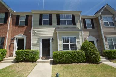 Main picture of 105 Baberton Dr