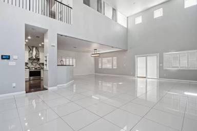 Main picture of 7285 Winding Creek Dr