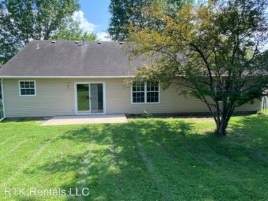 Main picture of 4601 Gage Pl