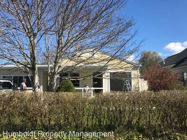 Main picture of 1816 Zehndner Ave