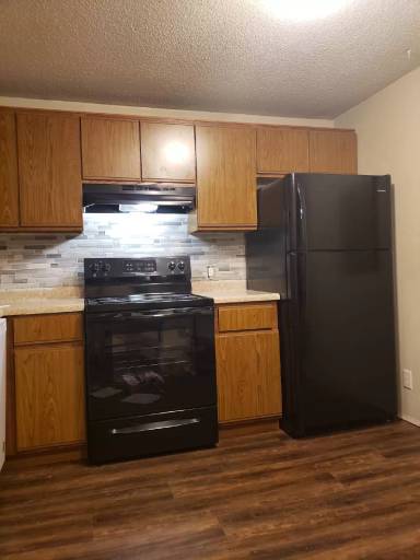 Main picture of 226 E Tyranena Park Rd