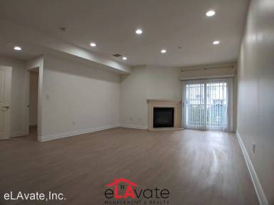 Main picture of 147 S Doheny Dr