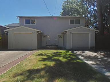 Main picture of 437 NW 15th St