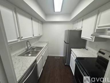 Main picture of 862 Heather Ct