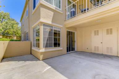 Main picture of 7349 Calle Cristobal