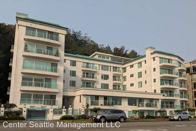 Main picture of 1019 Harbor Ave SW