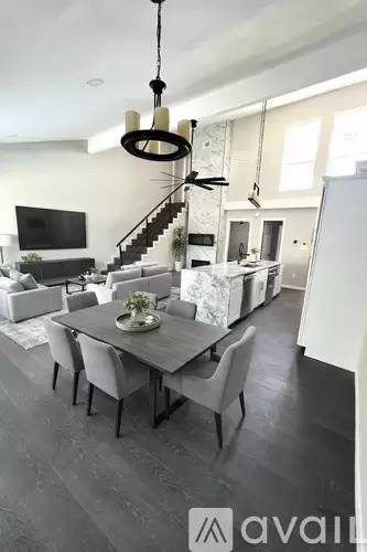 Main picture of 7215 Holly Hill Dr