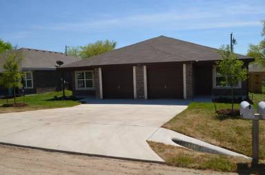 Main picture of 914 Maplewood St