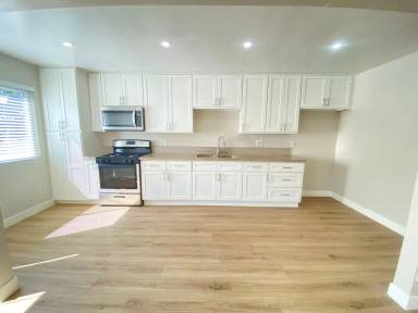 Main picture of 625 W Bellevue Dr