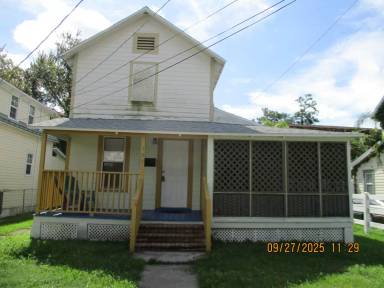 Main picture of 131 Cottage Ln