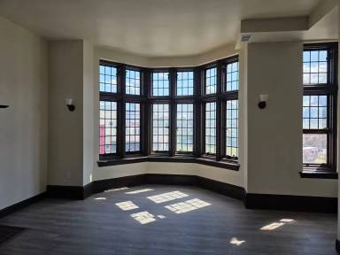 Main picture of 1135 Spring Garden St