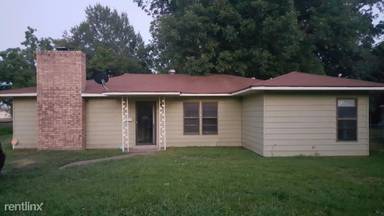 Main picture of 808 Roselawn Ave
