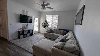 Main picture of 4876 S Olive Ave