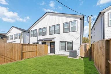 Main picture of 9913 Porto Rico Rd