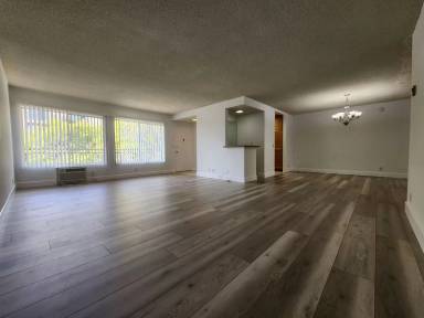 Main picture of 1420 Rexford Dr