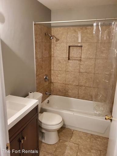 Main picture of 2206 Nuttman Ave