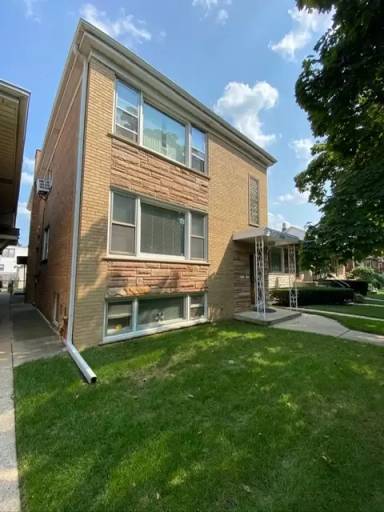 Main picture of 5053 N Menard Ave
