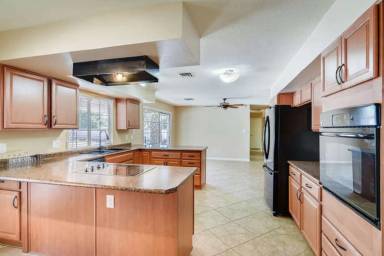 Main picture of 1505 Strong Dr