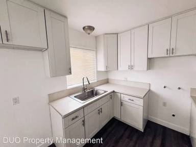Main picture of 716 W Redondo Beach Blvd