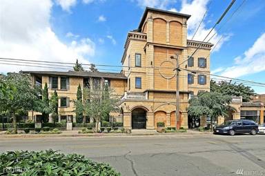 Main picture of 745 Bellevue Ave E