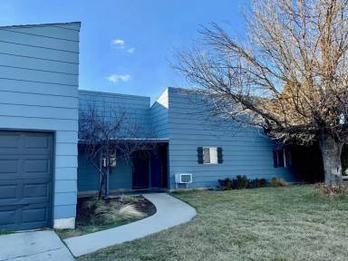 Main picture of 2653 N Siesta Ln