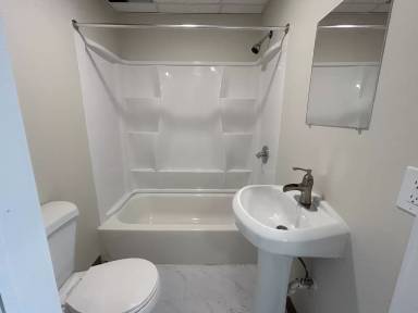 Main picture of 92 Truman St